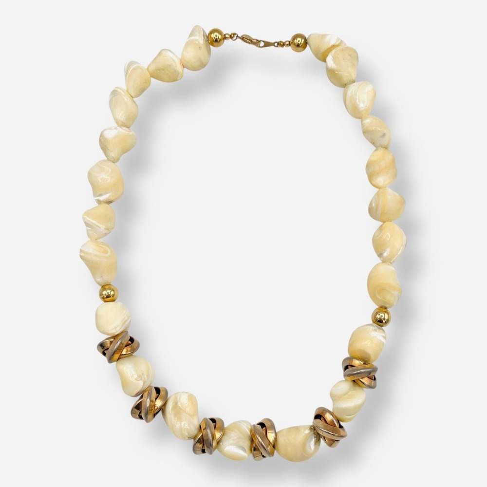 Vintage Mother of Pearl Necklace Beaded Gold‎ Tone Beads Shell Chunky